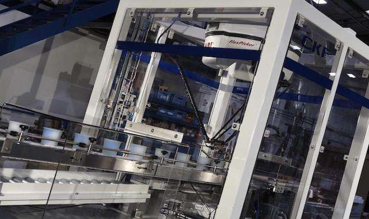Pick and place robot automation system