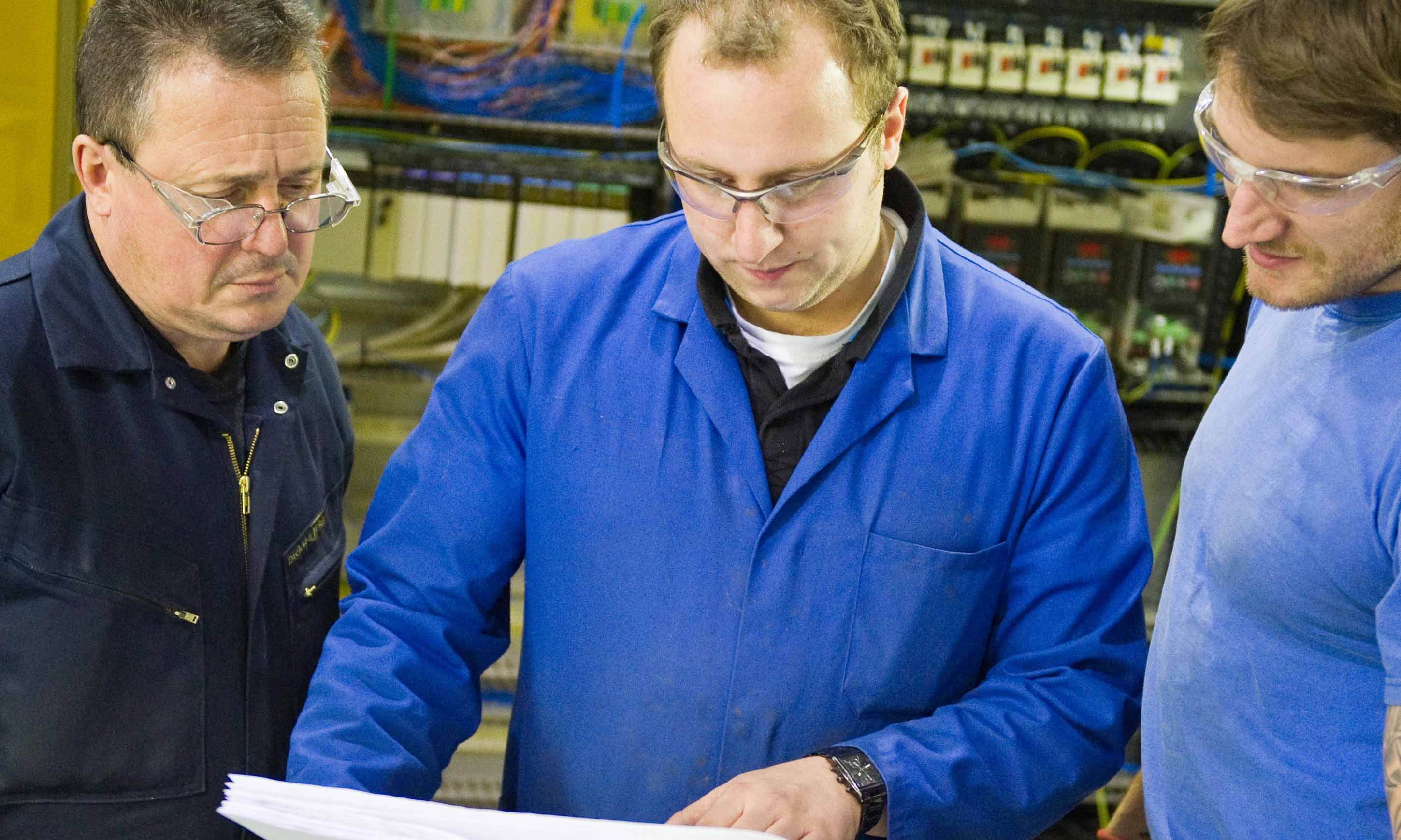 CKF offer our customers formal training programmes. CKF train all of our customers through the FAT and commissioning