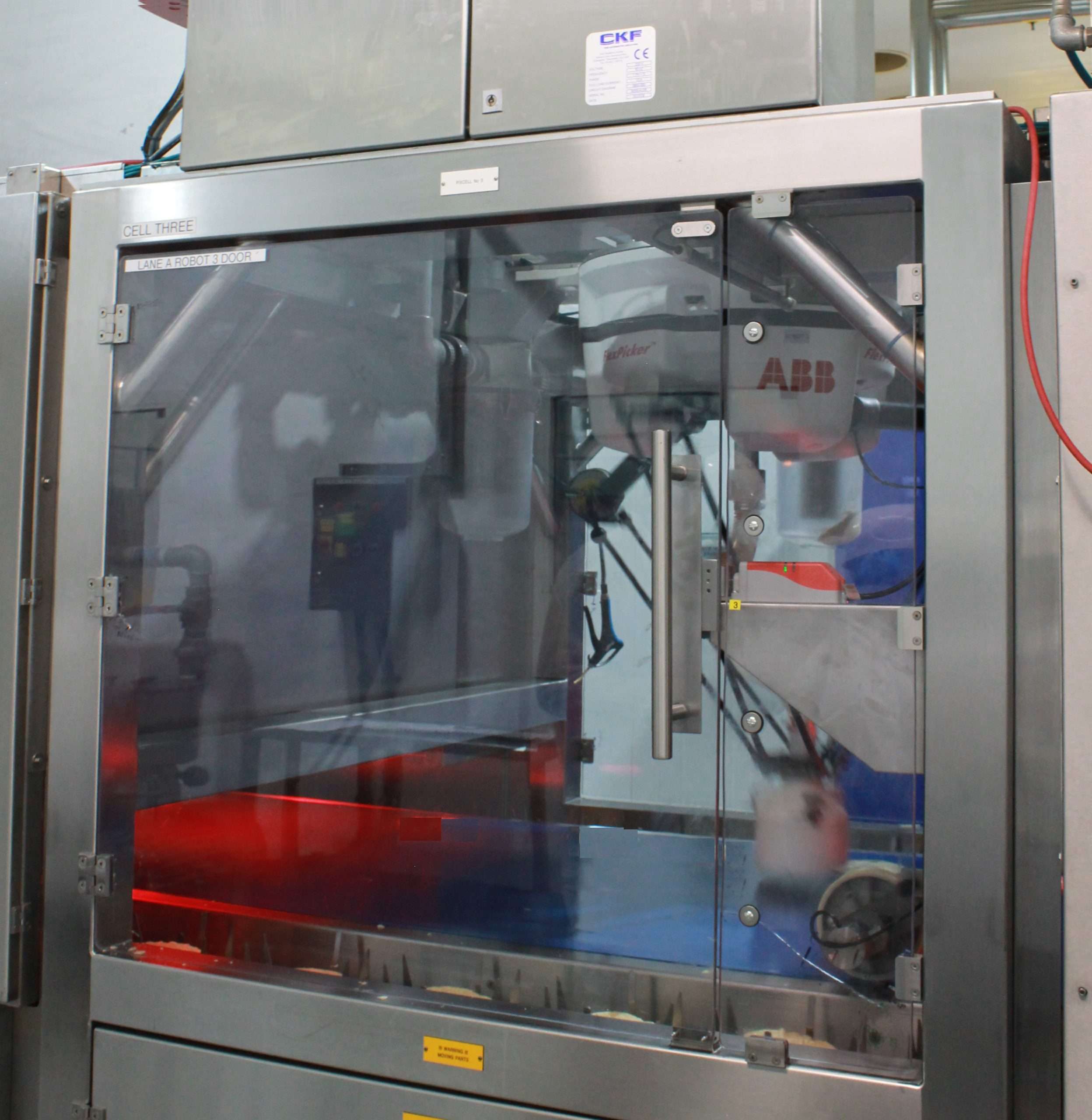 Robots help pick fragile snack product at high speed